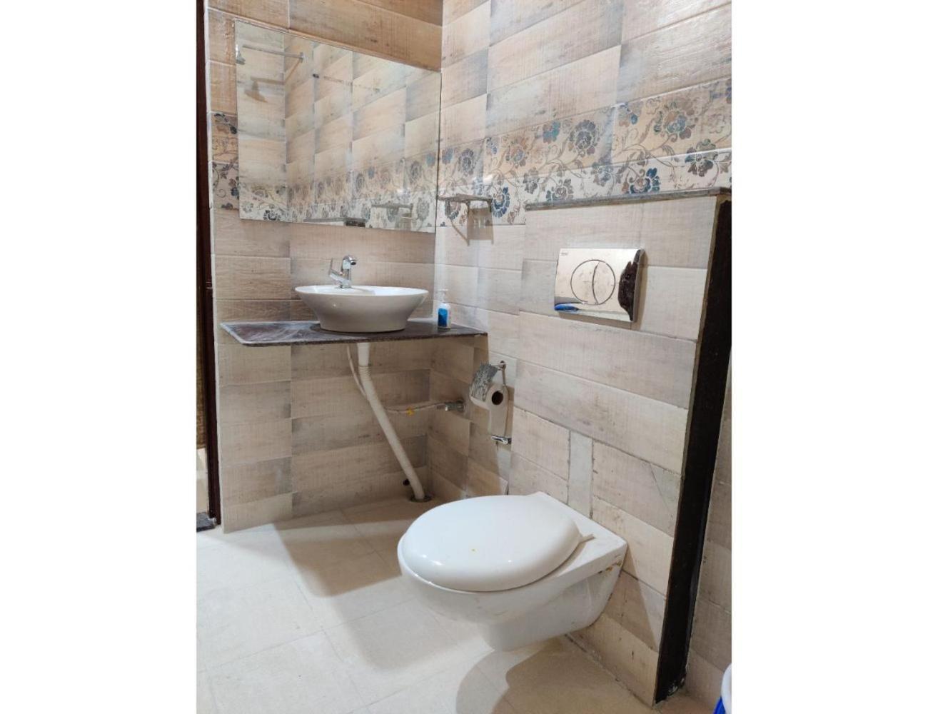 Hotel Pragati, Chanderi, Mp Εξωτερικό φωτογραφία
